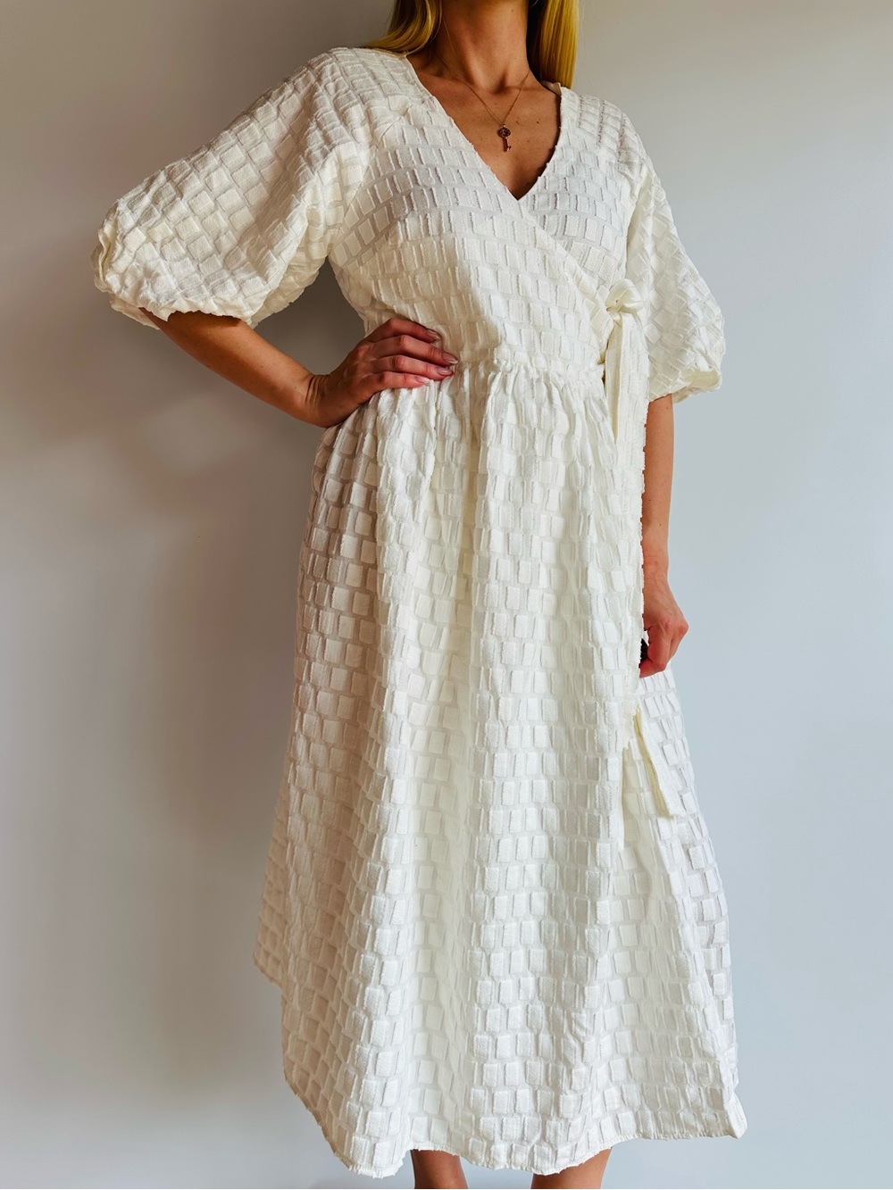 New ASOS White Textured Seersucker Boho Romantic Puff Sleeve Wrap Midi Dress